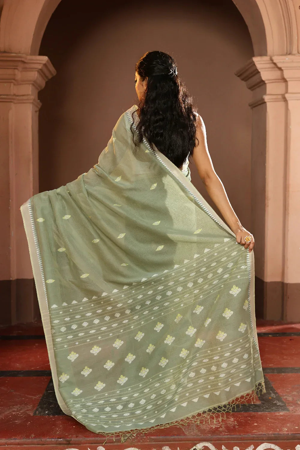 Handloom Pistachio Green Pure Cotton Jamdani Saree | SHOBITAM