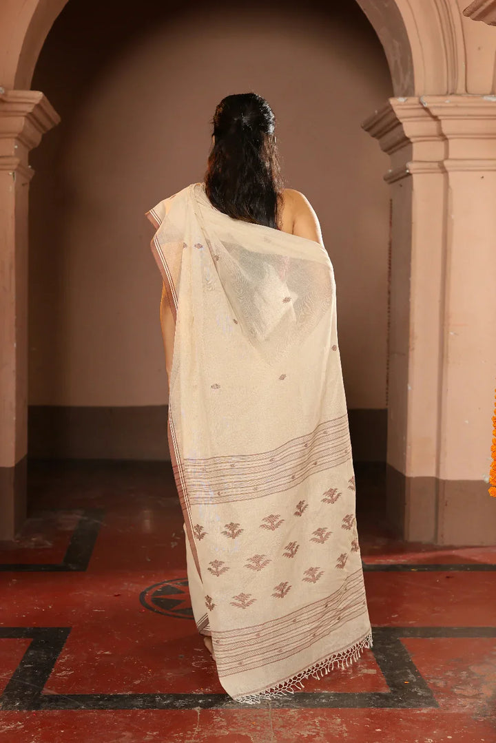 Handloom Beige Pure Cotton Jamdani Saree | SHOBITAM
