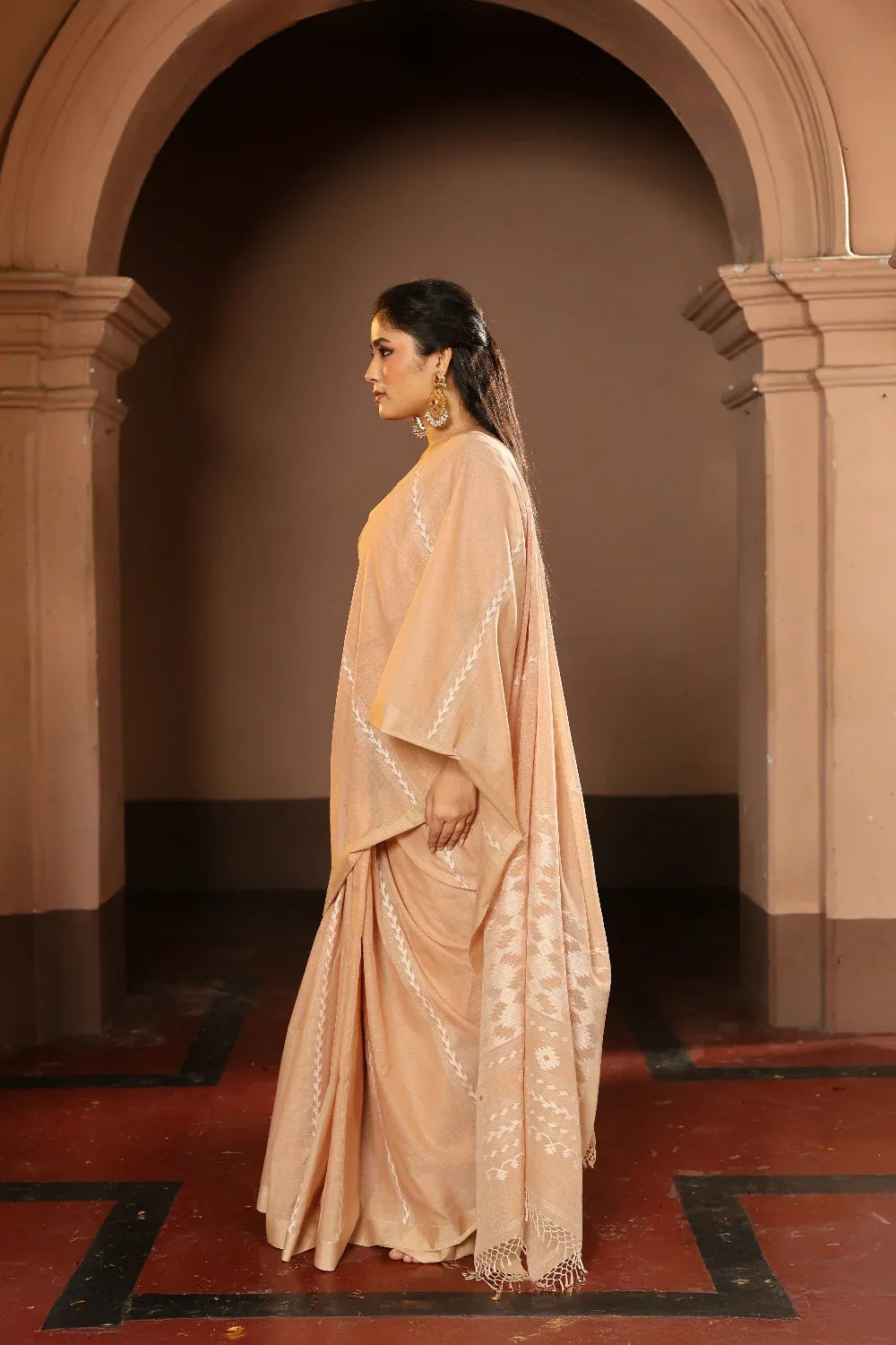 Handloom Beige Pure Cotton Jamdani Saree | SHOBITAM