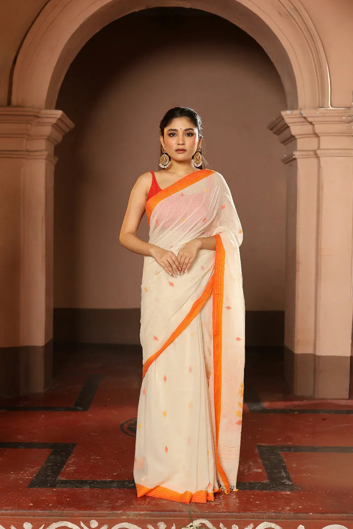 Handloom Off White and Orange Pure Cotton Floral Jamdani Saree | SHOBITAM