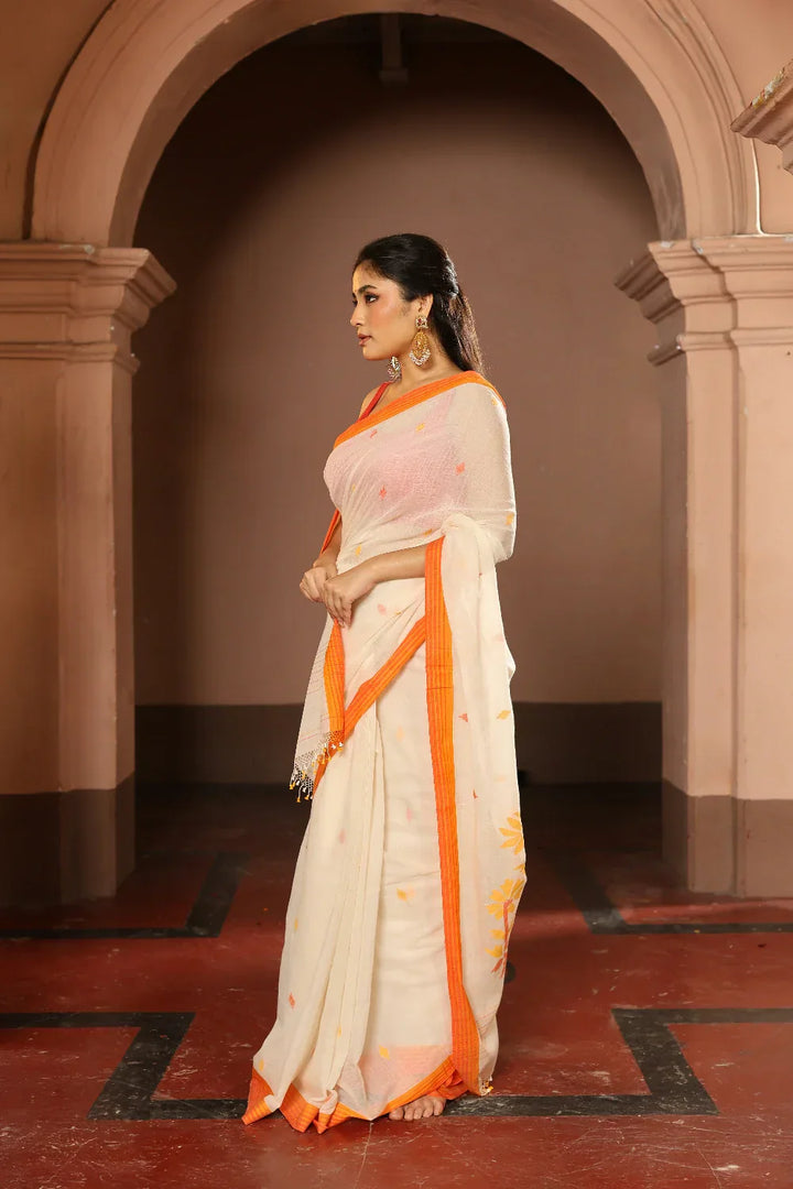 Handloom Off White and Orange Pure Cotton Floral Jamdani Saree | SHOBITAM