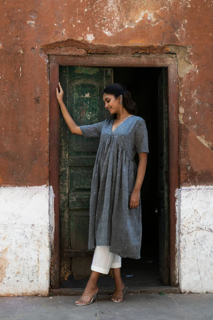 Handloom Grey Soft Cotton Jamdani Kurta Set With Dupatta | SHOBITAM