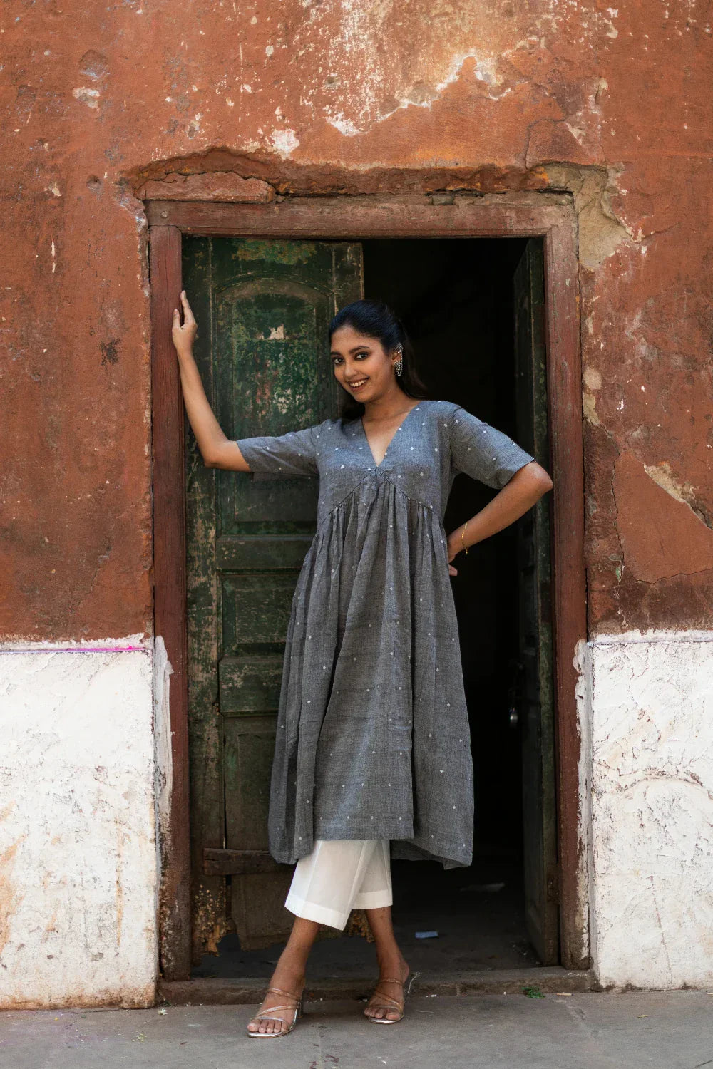 Handloom Grey Soft Cotton Jamdani Kurta Set With Dupatta | SHOBITAM
