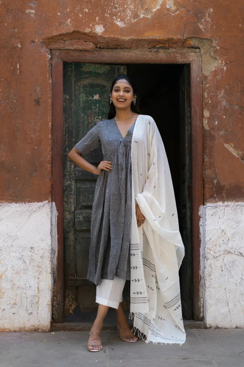 Handloom Grey Soft Cotton Jamdani Kurta Set With Dupatta | SHOBITAM