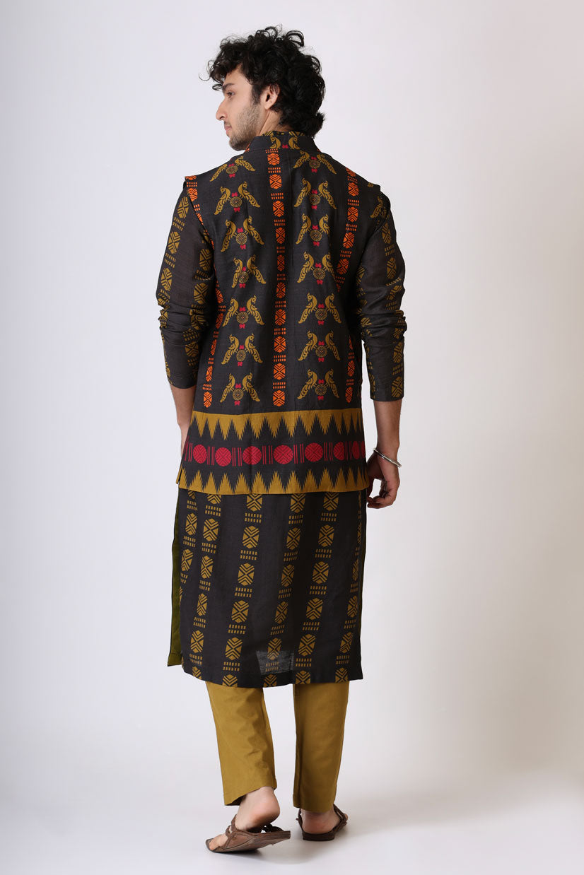 SANGHARSH BLACK MAYIL JACKET | SHOBITAM