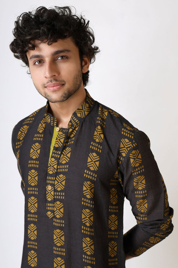 SANGHARSH BLACK BUTTI KURTA PANT SET (set of 2) | SHOBITAM