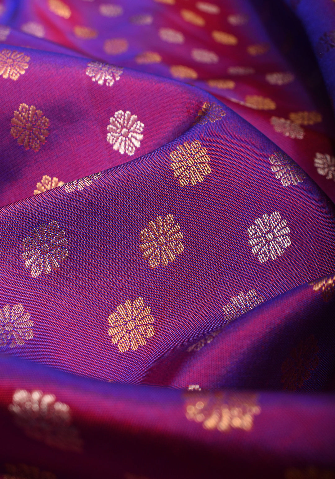 Purple dual tone Gadwal Silk Saree  with dense Zari Buttas and Wide red Border | SILK MARK CERTIFIED