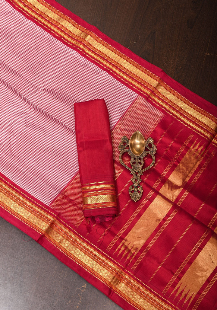 Charming Vintage Checks Gadwal Pure Silk Saree With contrast Red Border | SILK MARK CERTIFIED