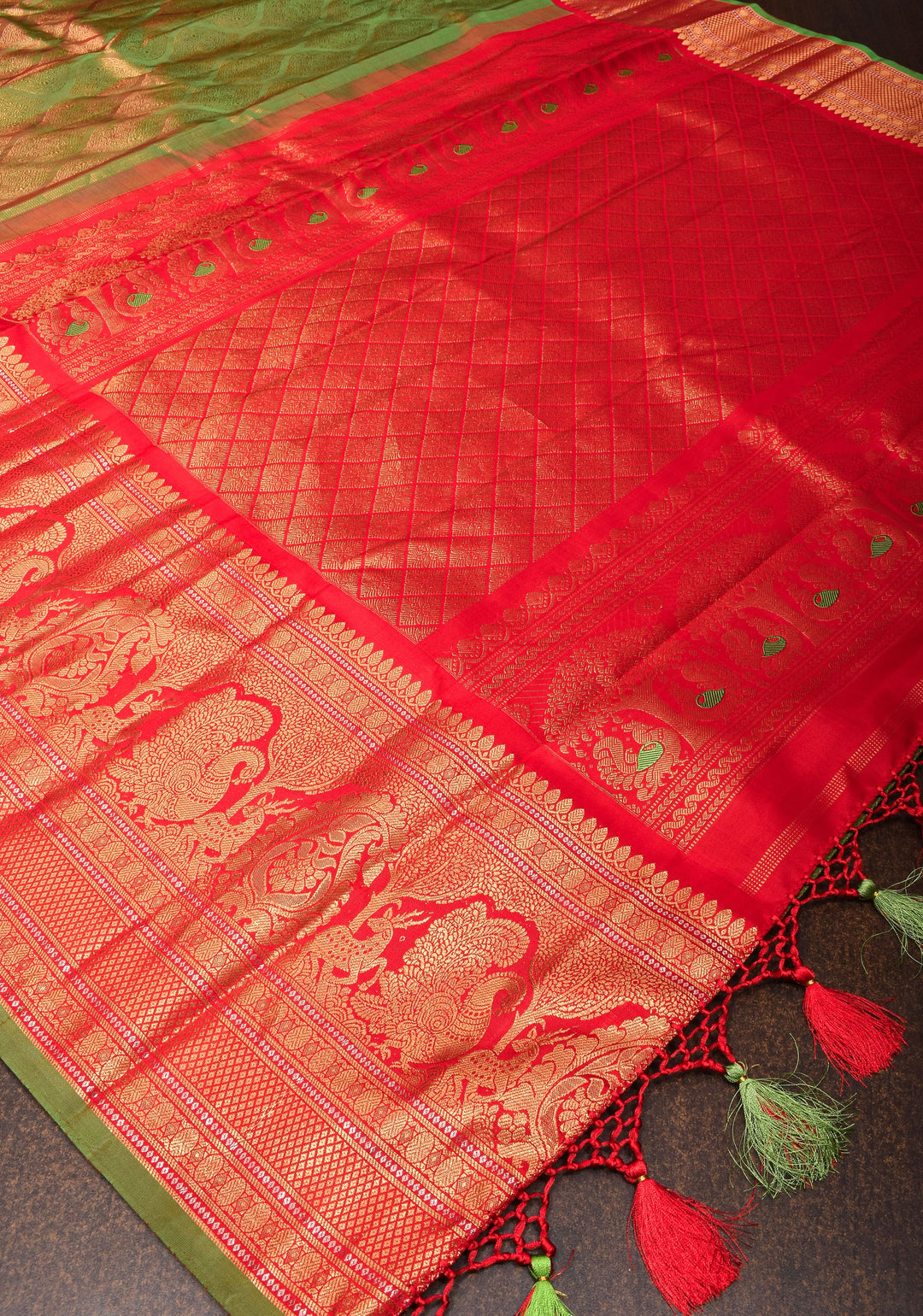 Green Dual Tone Gadwal Silk Saree with Brocade and Red Contrast Wide Border  | SILK MARK CERTIFIED