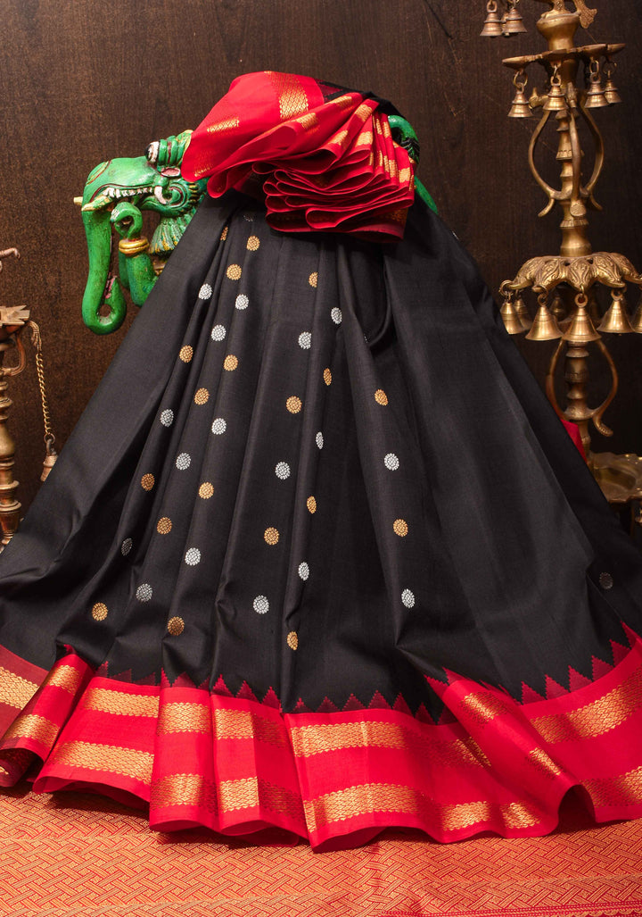 Black Gadwal Silk Saree with Sona Rupa Buttas and Contrast Rettaipet Border | SILK MARK CERTIFIED