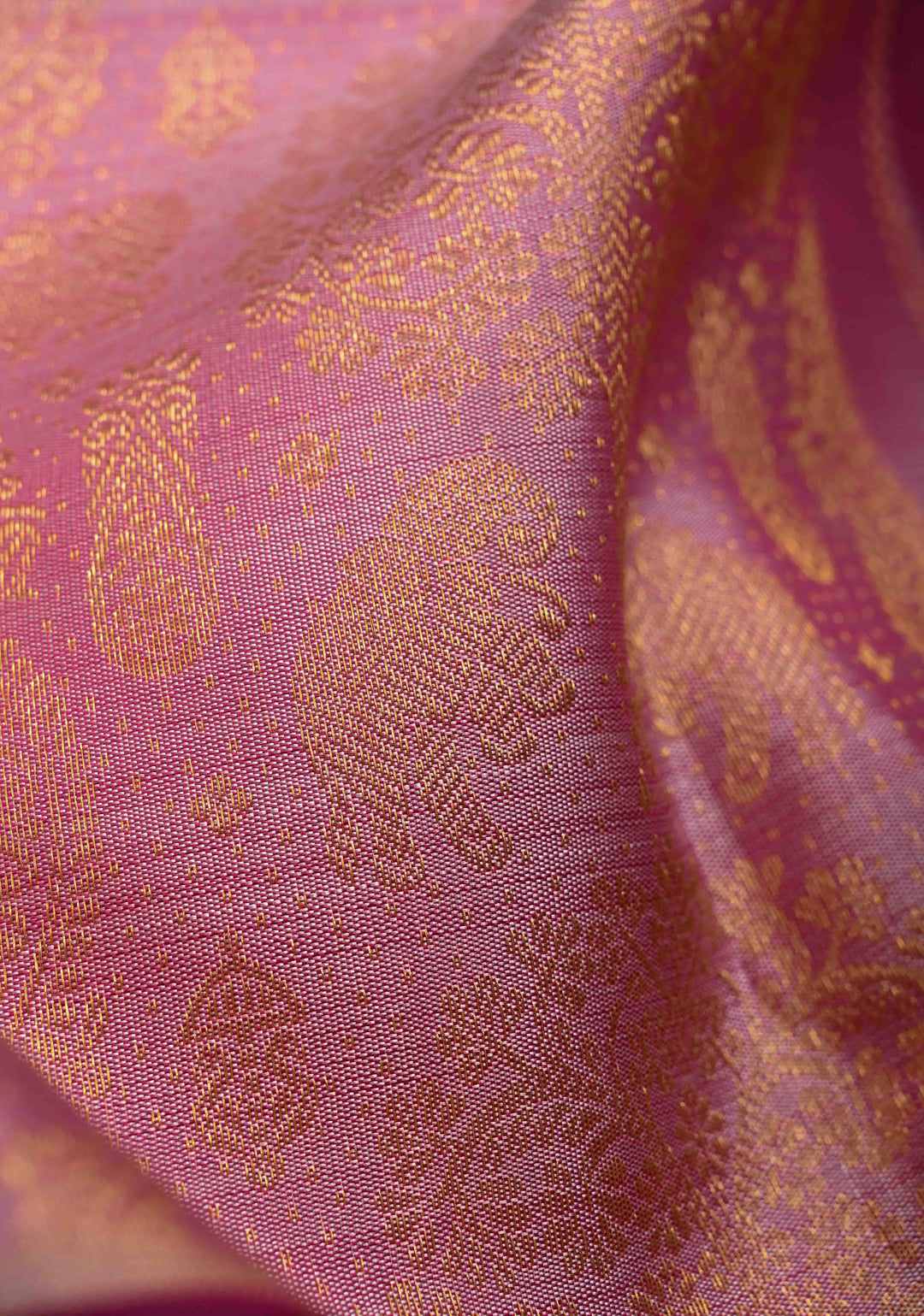 Rose Pink Gadwal Silk Saree with Zari Brocade and Peacock Wide Zari border | SILK MARK CERTIFIED