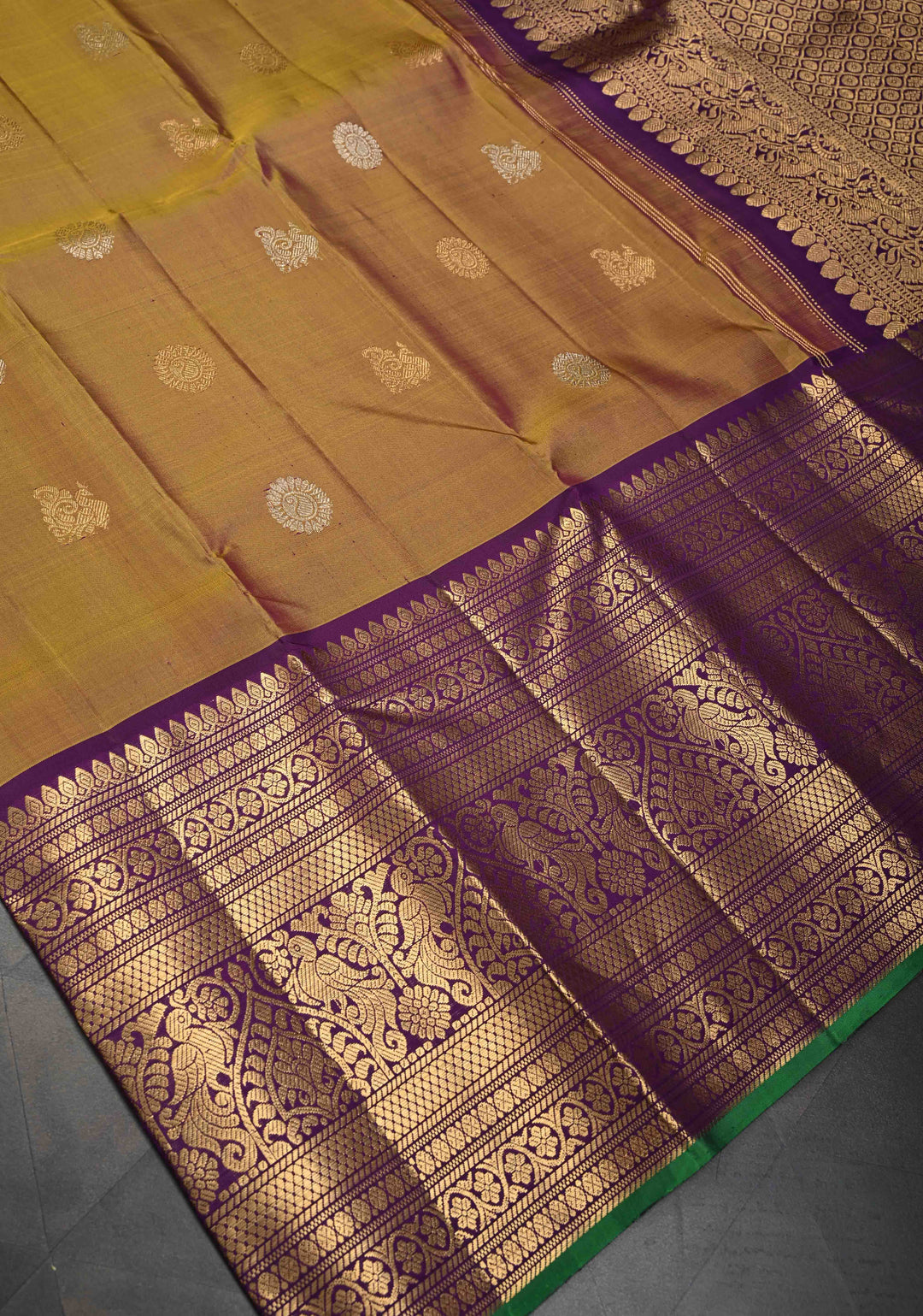 Gold Dual Tone Gadwal Silk Saree with Silver-Gold  Buttas and Contrast Wide Border | SILK MARK CERTIFIED