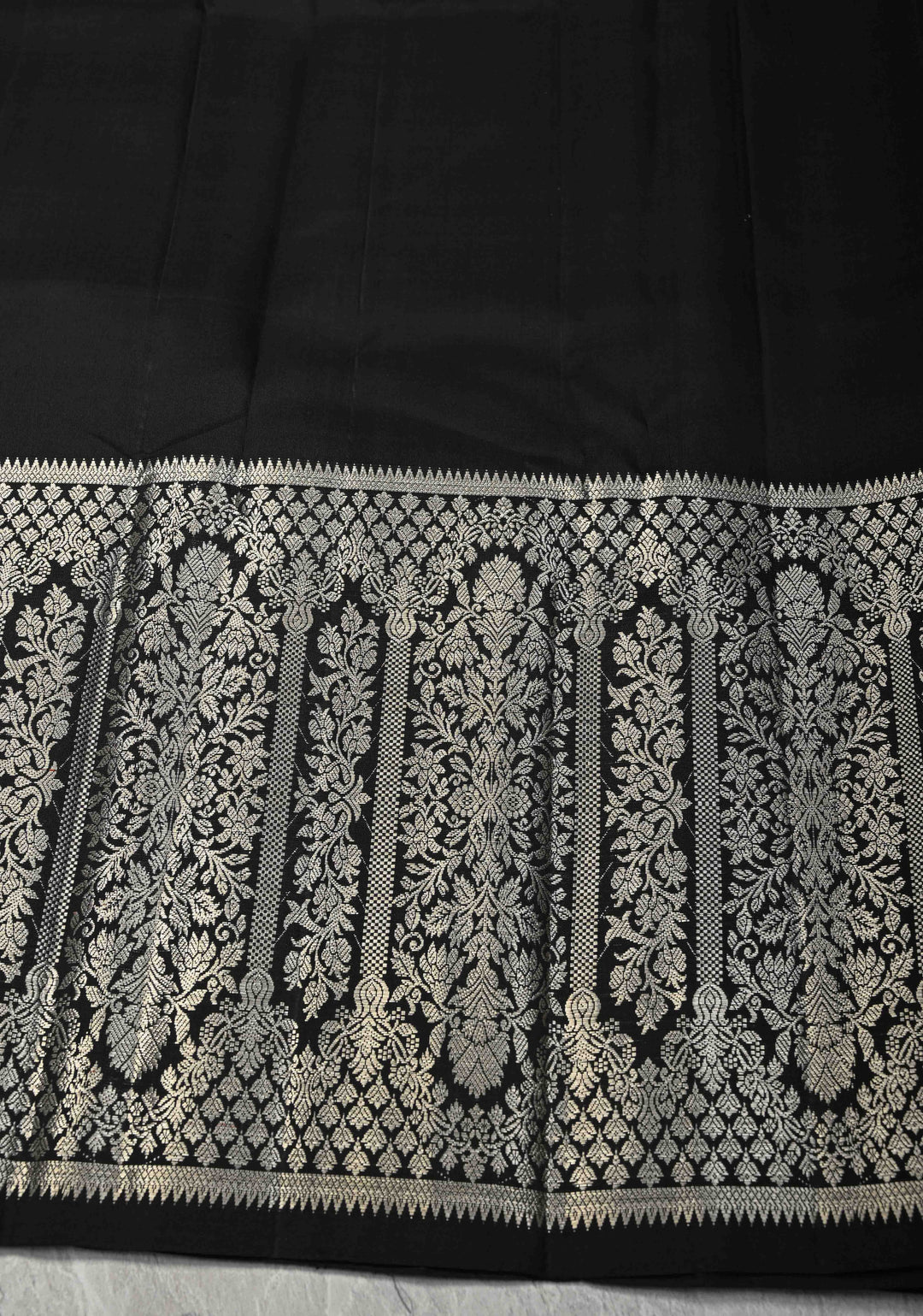 Black Gadwal Silk Saree with Silver Zari Buttas and Wide Zari JharokhaBorder | SILK MARK CERTIFIED