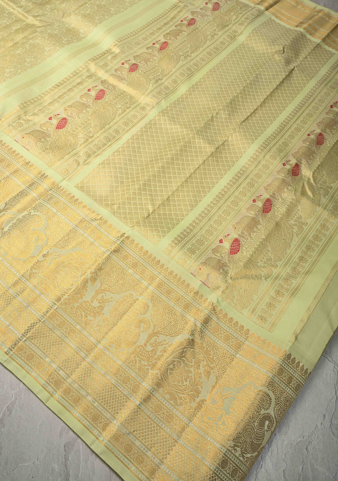 Pastel Green Pure Gadwal Silk Saree with Floral Brocade and Zari Border | SILK MARK CERTIFIED
