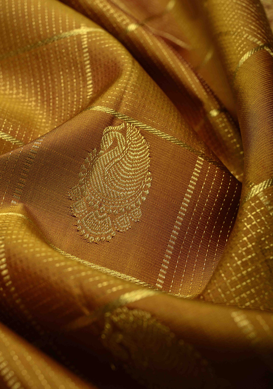 Honey color Gadwal Pure Silk Saree with Zari Checks Podi kattam and Wide Border | SILK MARK CERTIFIED