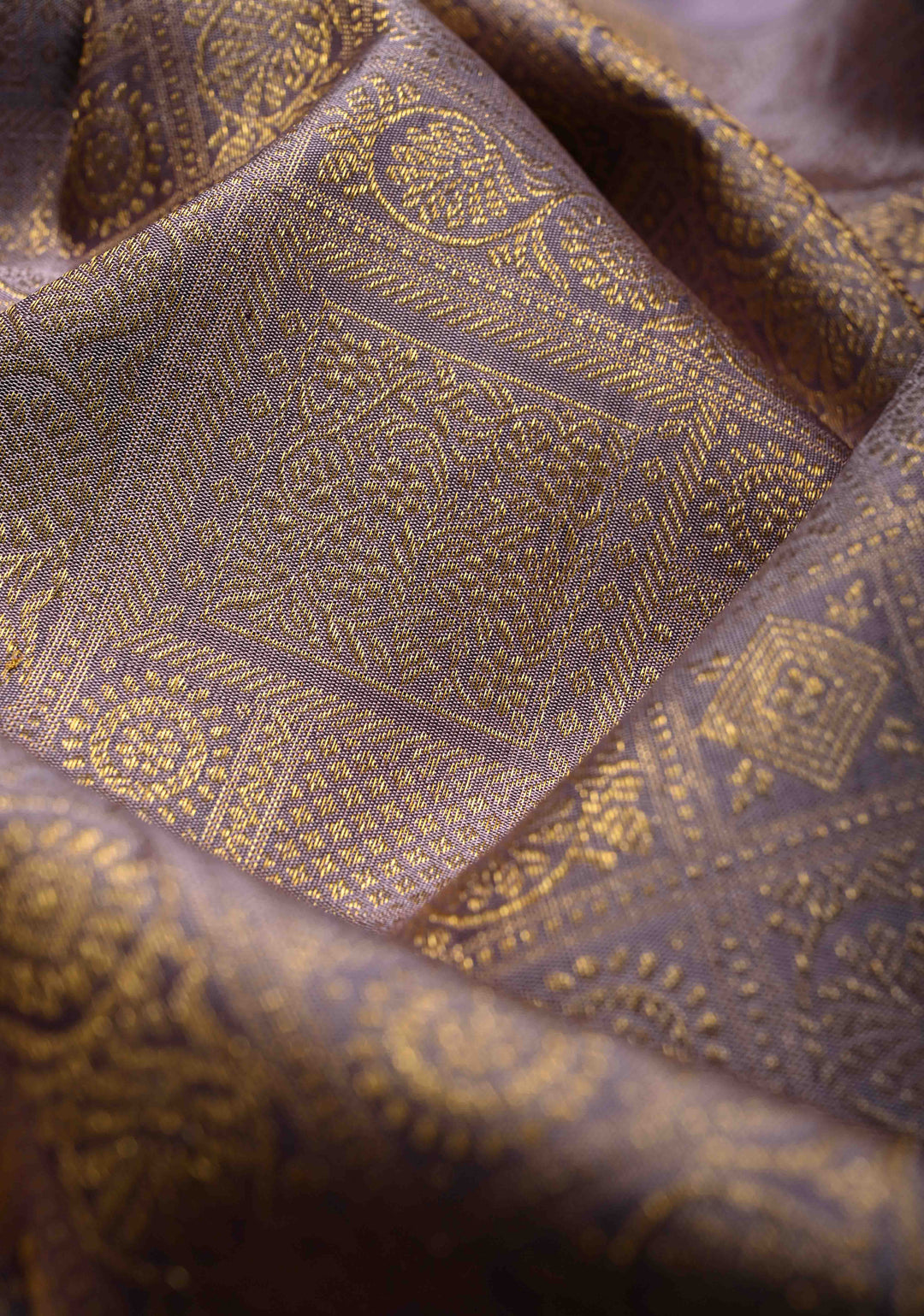 Dusty Lilac Gadwal Silk Saree with Patola Zari Brocade and Contrast Wide Zari Border | SILK MARK CERTIFIED