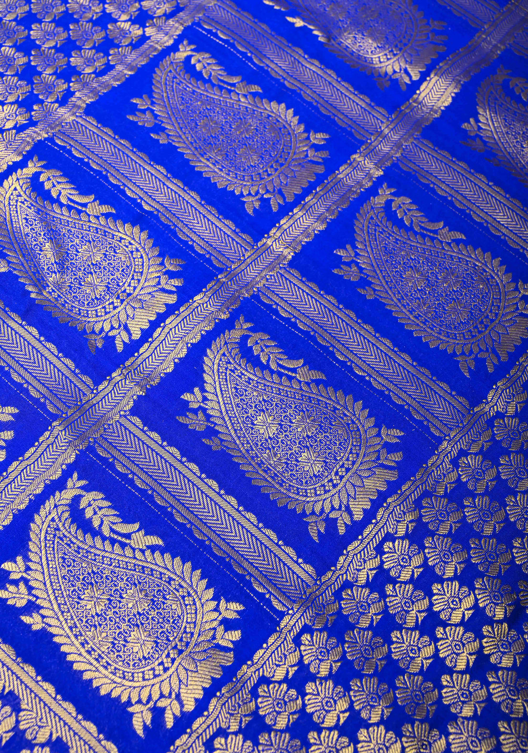Purple Pure Mysore Silk Saree With Checks And Checked panel zari Border in KSIC Grade Thickness| SILK MARK CERTIFIED