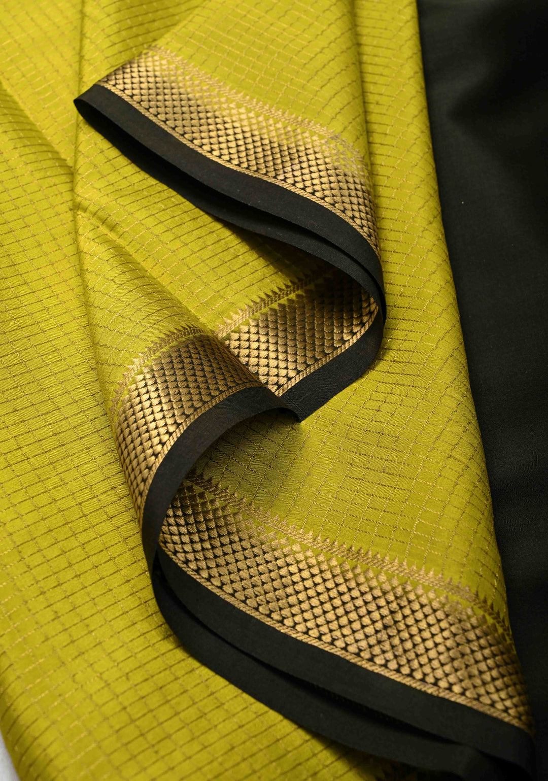 Moss Green Mysore Silk Saree with Podi-Kattam Zari Checks and Zari Border in KSIC Grade Thickness| SILK MARK CERTIFIED