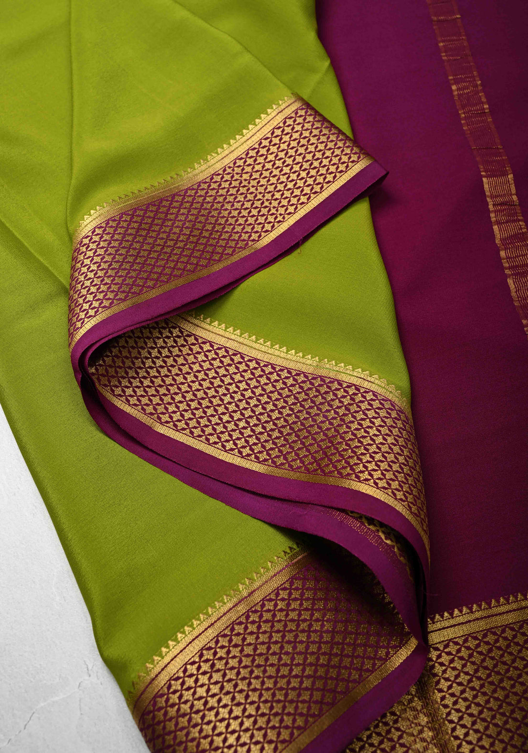 Sap Green Mysore Silk Saree with Zari borders in Ksic Grade thickness | SILK MARK CERTIFIED