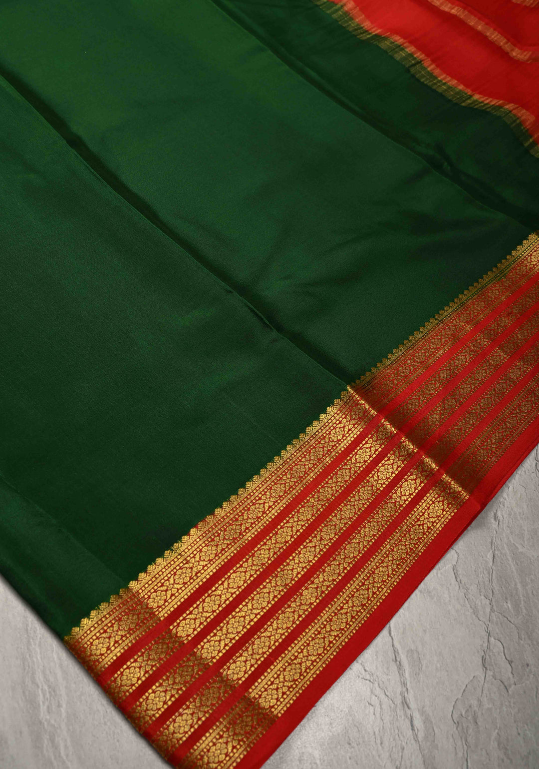 Bottle Green Mysore Silk Saree with Contrast Zari Borders in KSIC Grade Thickness | SILK MARK CERTIFIED