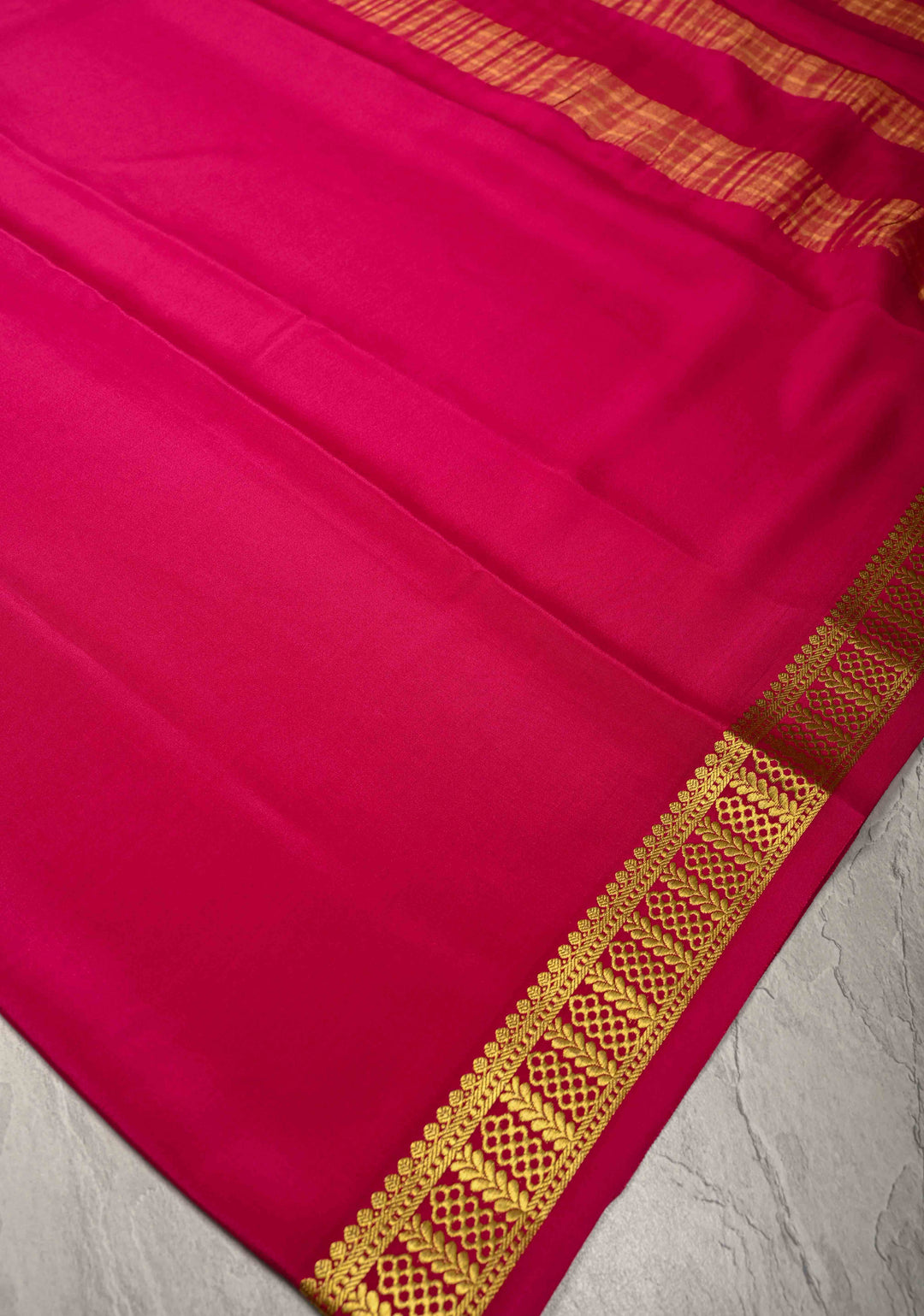Fuchsia Mysore Silk Saree with Zari Borders in KSIC Grade Thickness | SILK MARK CERTIFIED