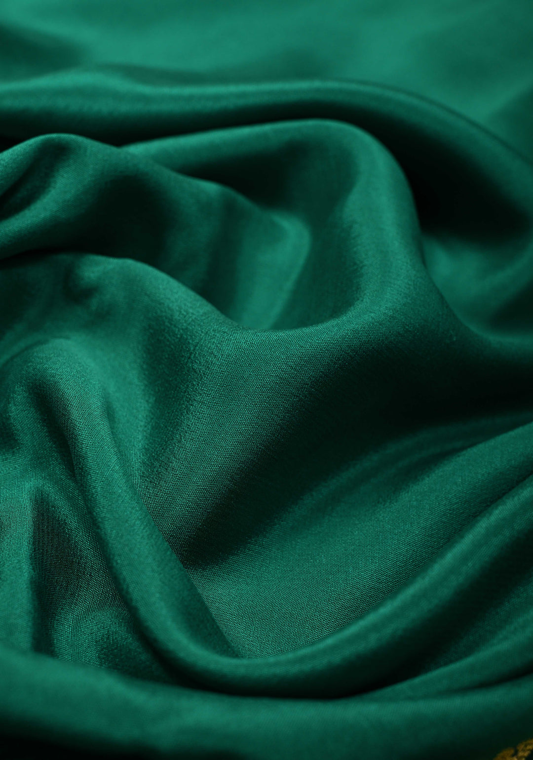Emerald Green Mysore Silk Saree with Horizontal Zari Panel and Zari Borders in KSIC Grade Thickness | SILK MARK CERTIFIED