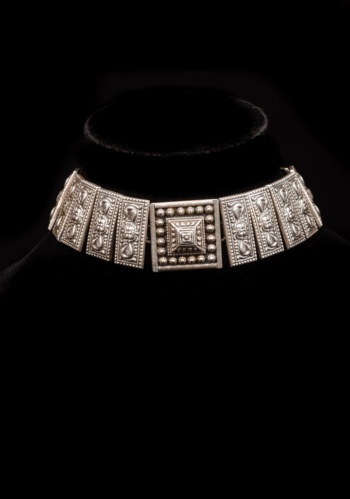 92.5 Silver Keerti Mukha 15 Unit Choker with interconnected pieces in Antique Finish