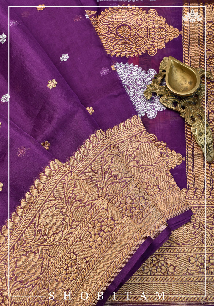 Exquisite Pure Banarasi Kora Silk Saree with Chunri Bootis, Resplendent Grand Pallu and Zar | SILK MARK CERTIFIED