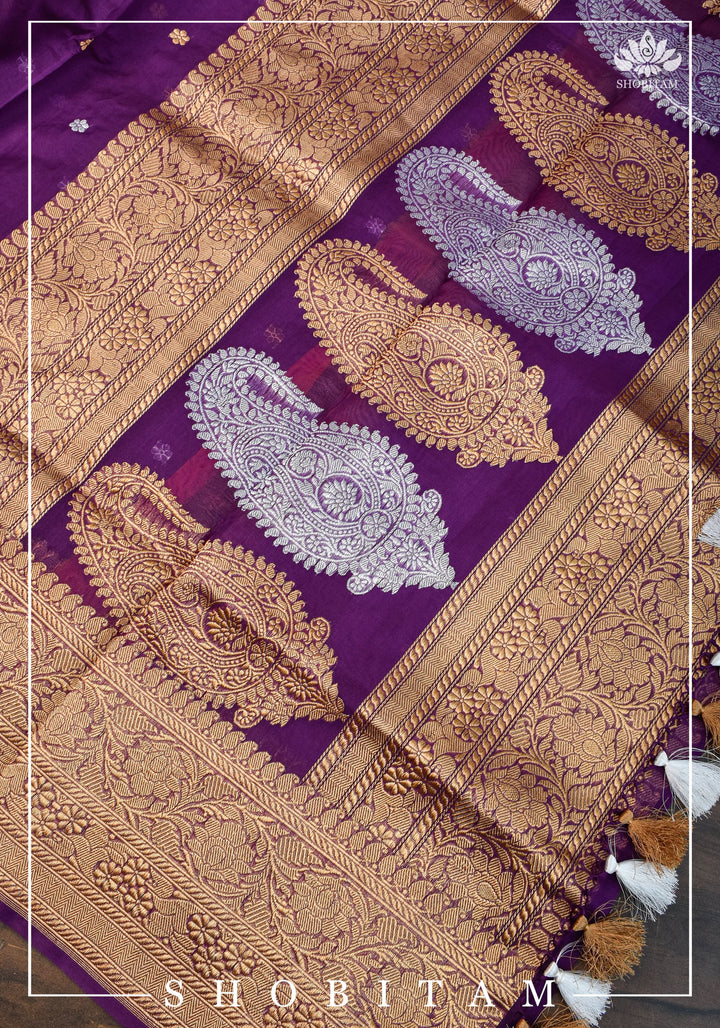 Exquisite Pure Banarasi Kora Silk Saree with Chunri Bootis, Resplendent Grand Pallu and Zar | SILK MARK CERTIFIED