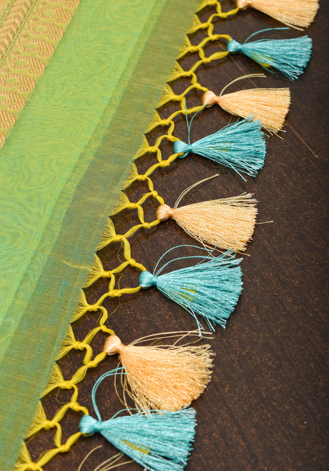 Green and mustard Dual Tone Exquisite Banarasi Organza Silk Saree with Zari Motifs | SILK MARK CERTIFIED