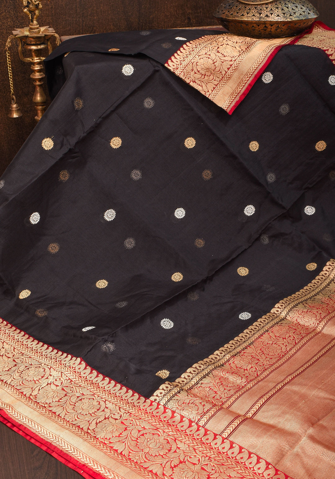 Black Exquisite Banarasi Kora Silk Saree with Zari Motifs with kadhuwa weave | SILK MARK CERTIFIED