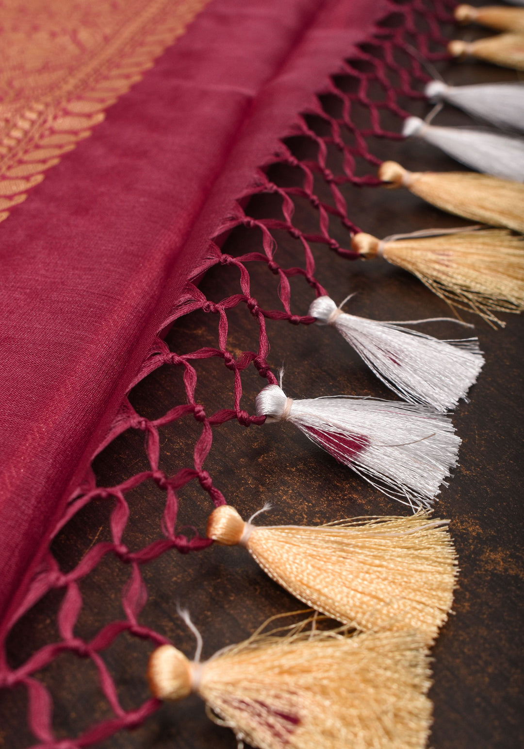 Exquisite Pure Banarasi Organza Silk Saree in Maroon with Sona Rupa Zari and chunri Buttis | SILK MARK CERTIFIED