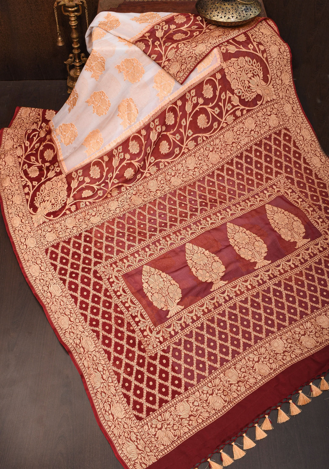 Ivory Banarasi Pure Georgette Saree with  Floral with Contrast Border  | SILK MARK CERTIFIED