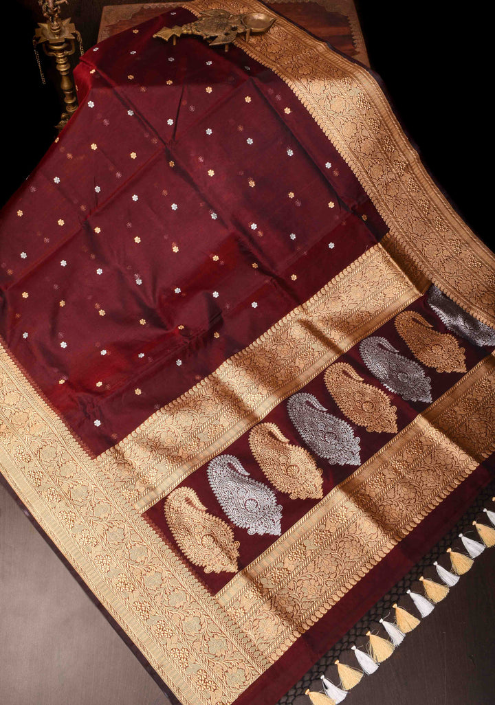 Exquisite Pure Banarasi  Kora Silk Saree in Burgandy with Sona Rupa Butta and Zari Border | SILK MARK CERTIFIED