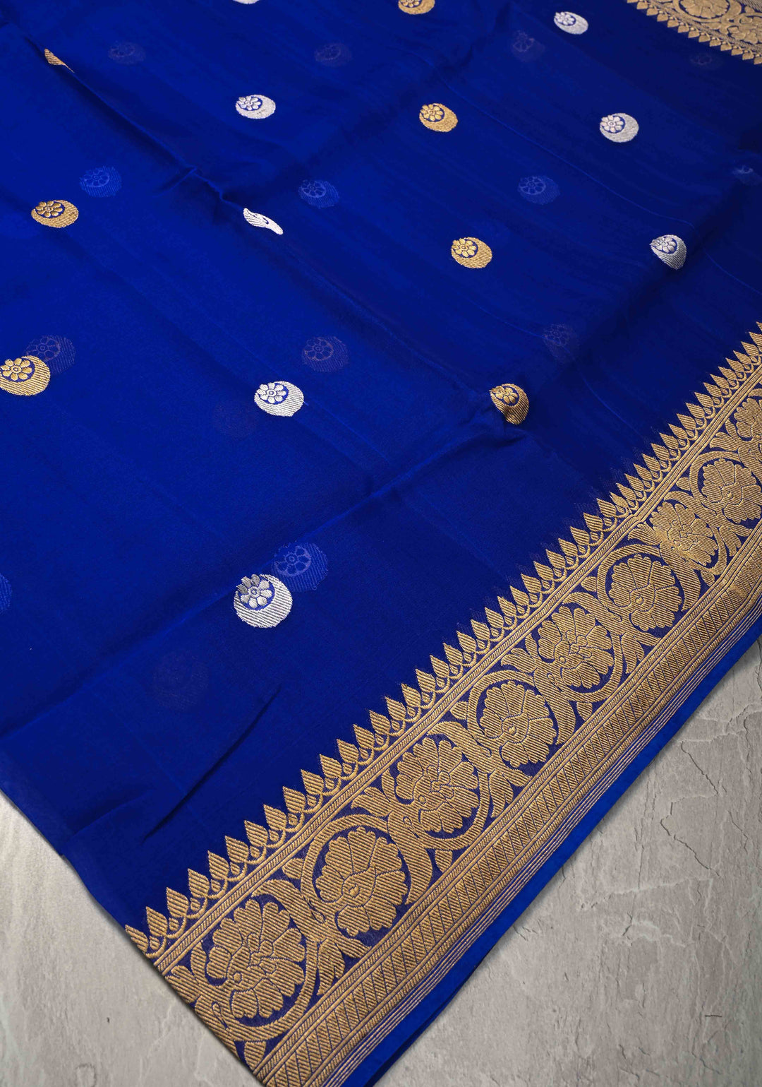 Sapphire Blue Banarasi Kora Silk Saree with Sona Rupa Chand Tara Buttas  and Zari Border | SILK MARK CERTIFIED