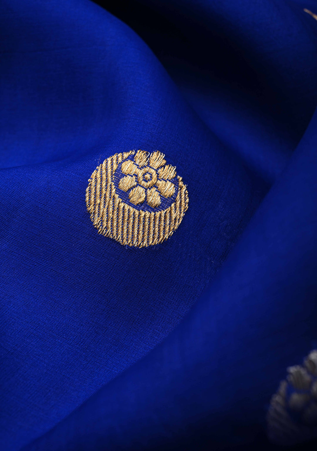 Sapphire Blue Banarasi Kora Silk Saree with Sona Rupa Chand Tara Buttas  and Zari Border | SILK MARK CERTIFIED