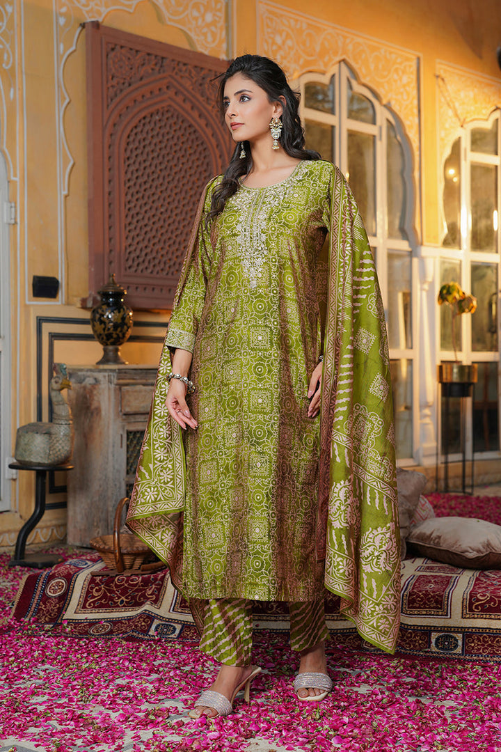 Green Silk Blend Floral Embroidered Straight Kurta Trousers With Dupatta  | SHOBITAM
