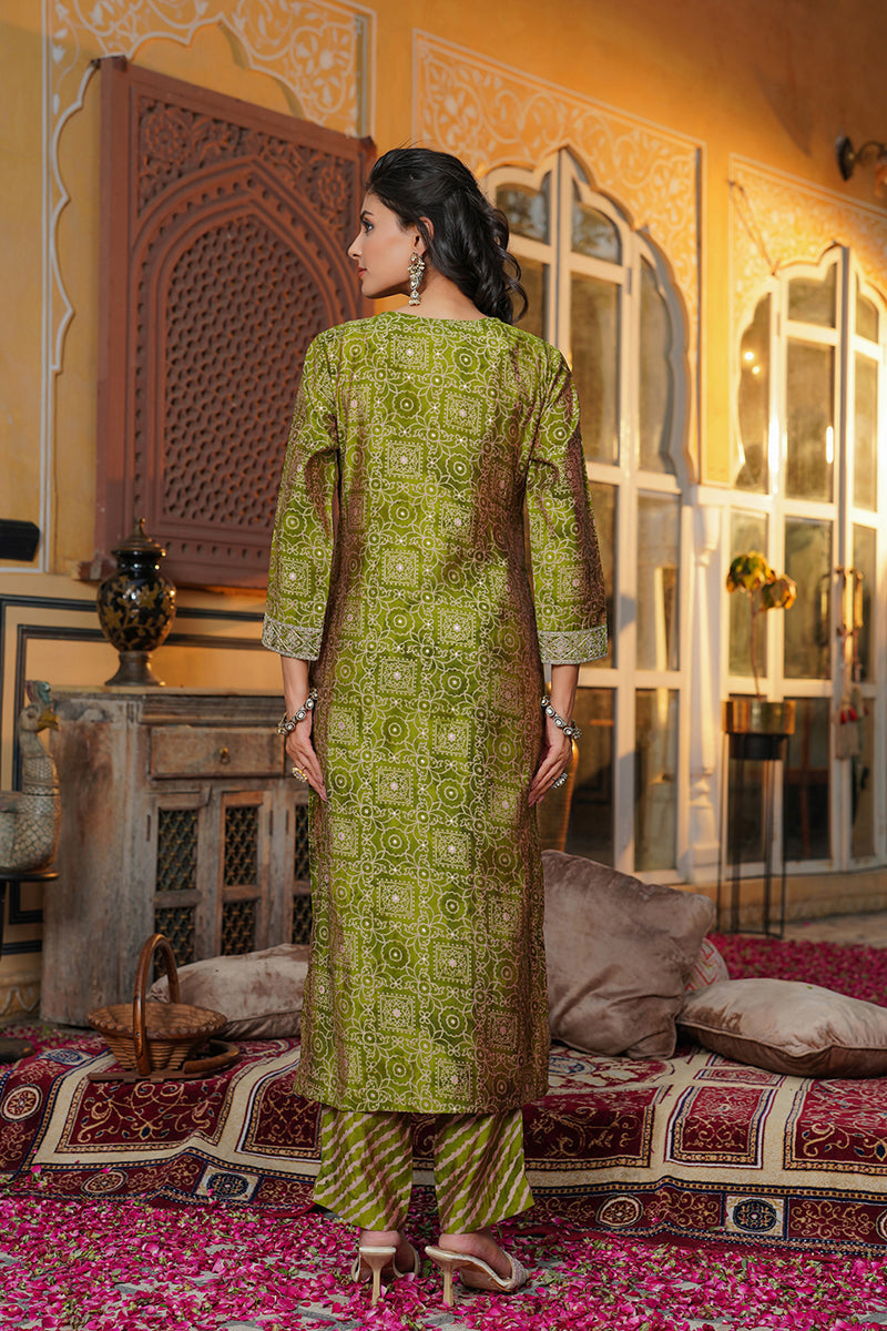 Green Silk Blend Floral Embroidered Straight Kurta Trousers With Dupatta  | SHOBITAM