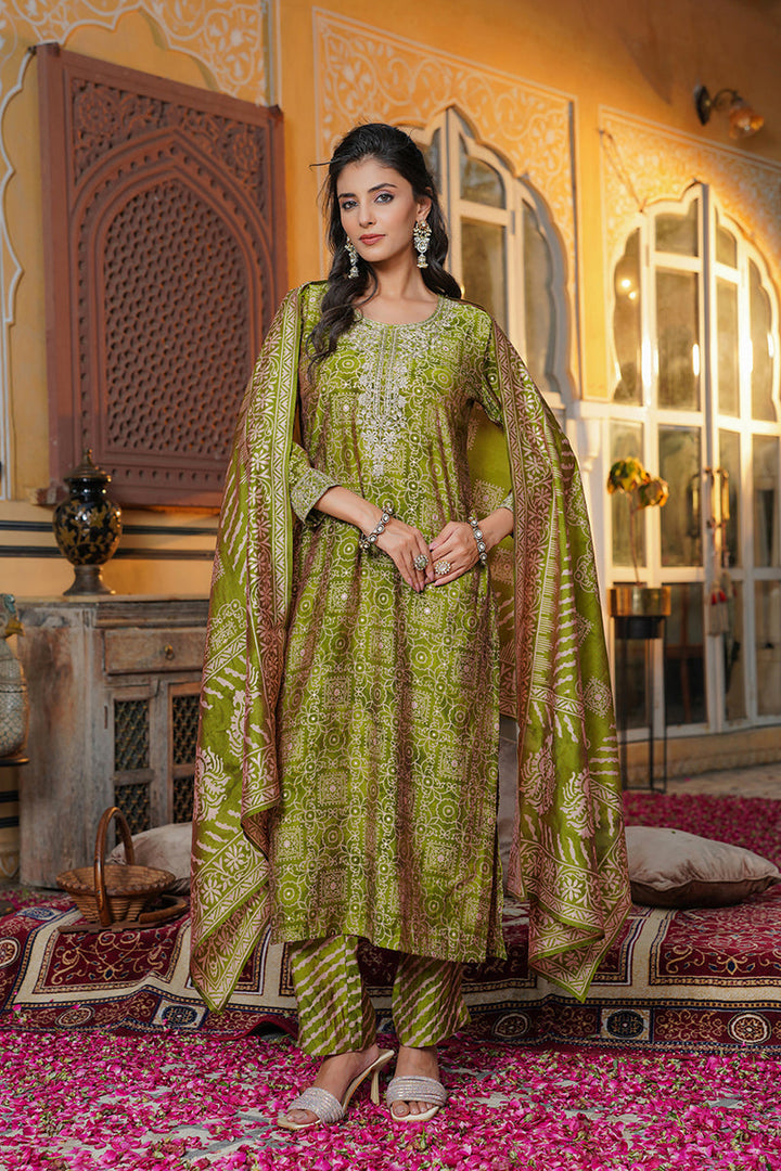 Green Silk Blend Floral Embroidered Straight Kurta Trousers With Dupatta  | SHOBITAM