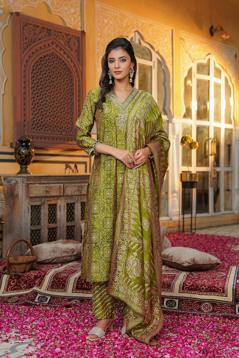 Green Silk Blend Floral Embroidered Straight Kurta Trousers With Dupatta  | SHOBITAM