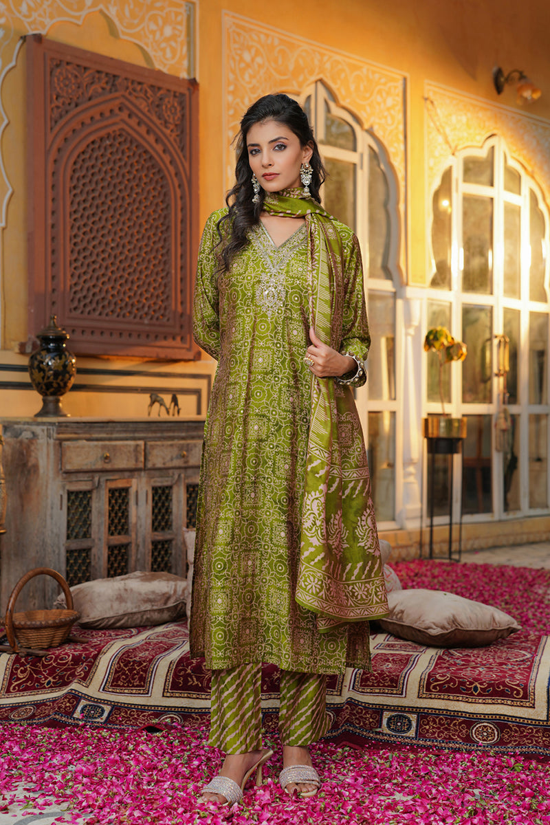 Green Silk Blend Floral Embroidered Straight Kurta Trousers With Dupatta  | SHOBITAM