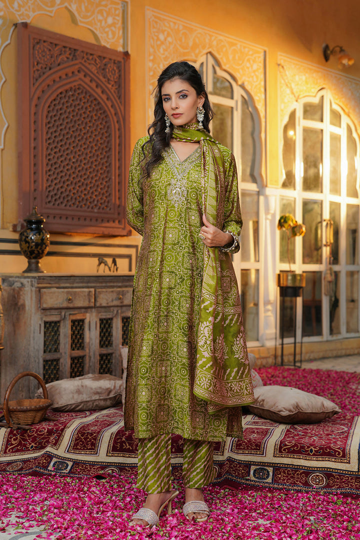 Green Silk Blend Floral Embroidered Straight Kurta Trousers With Dupatta  | SHOBITAM
