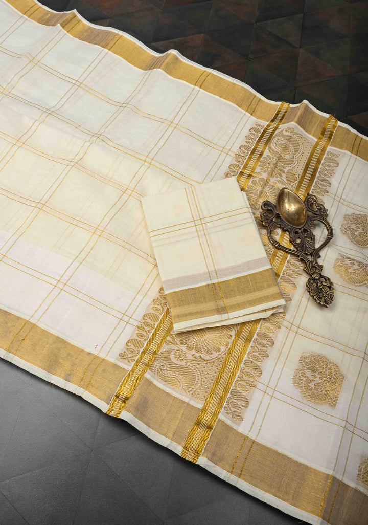 Elegant Kerala Kasavu Saree in Off White and Gold. Stunning Top Seller Saree!