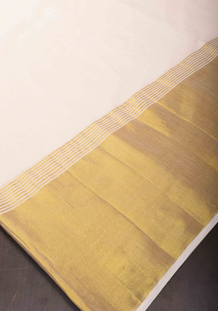 Elegant Kerala Kasavu Saree in Off White with Golden Border – A Timeless Classic