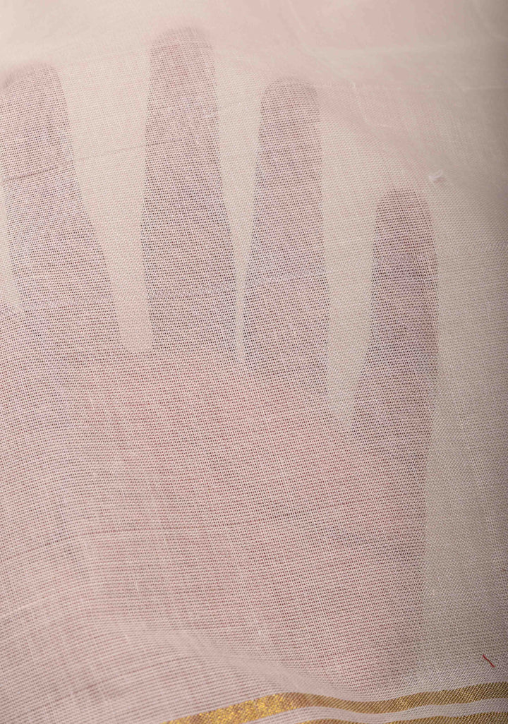 Elegant Kerala Kasavu Saree in Off White with Golden Border – A Timeless Classic