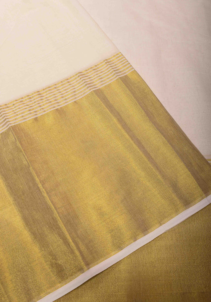 Elegant Kerala Kasavu Saree in Off White with Golden Border – A Timeless Classic