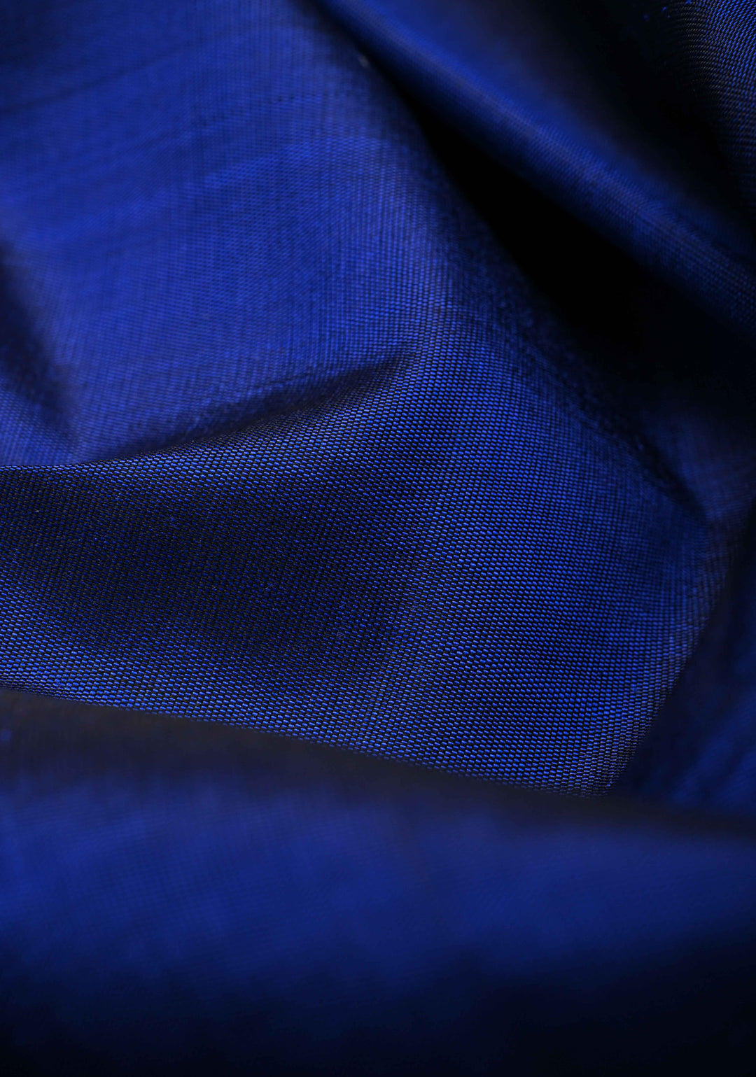 Authentic Kanjivaram Silk Saree in Sapphire Blue with Multi Color Temple Border with Grand Pallu | SILK MARK CERTIFIED