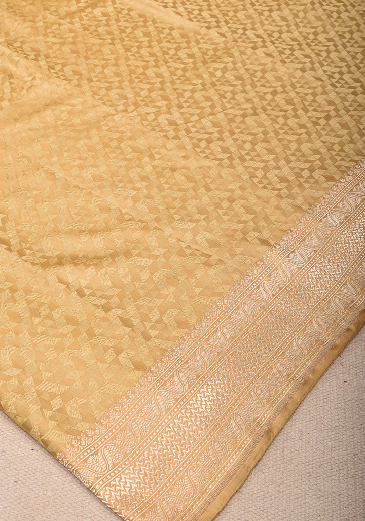 Elegant Golden Banarasi Silk Saree with Subtle Textured tanchoi weave and zari borders| SILK MARK CERTIFIED