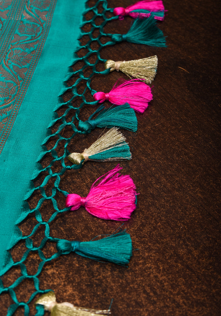 Teal Pure Mashru silk saree with Minimal Zari Borders and Tanchoi Jamawar Pallu | SILK MARK CERTIFIED