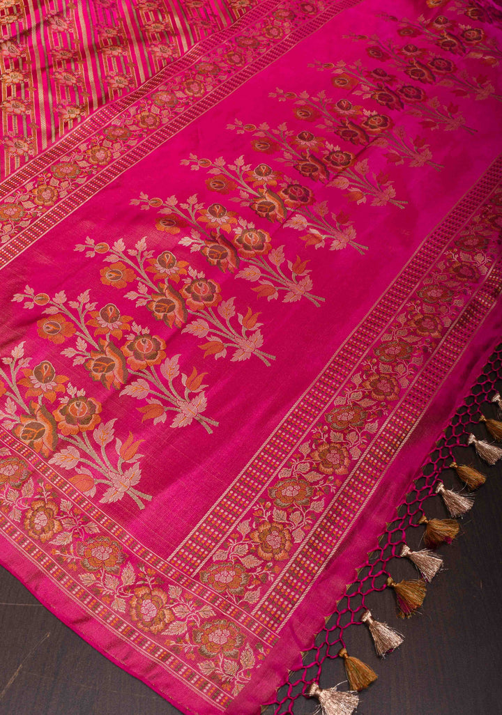 Magenta Tanchoi Floral Banarasi Silk Saree in Pure Silk Satin | SILK MARK CERTIFIED (Copy)